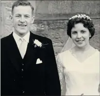  ??  ?? Parents Scott and Moyra on the day they married