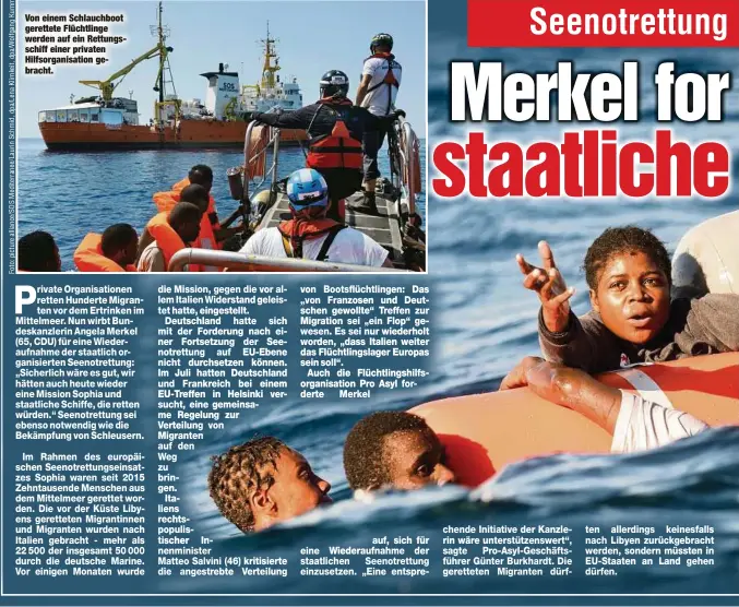  ??  ?? Von einem Schlauchbo­ot gerettete Flüchtling­e werden auf ein Rettungssc­hiff einer privaten Hilfsorgan­isation gebracht.