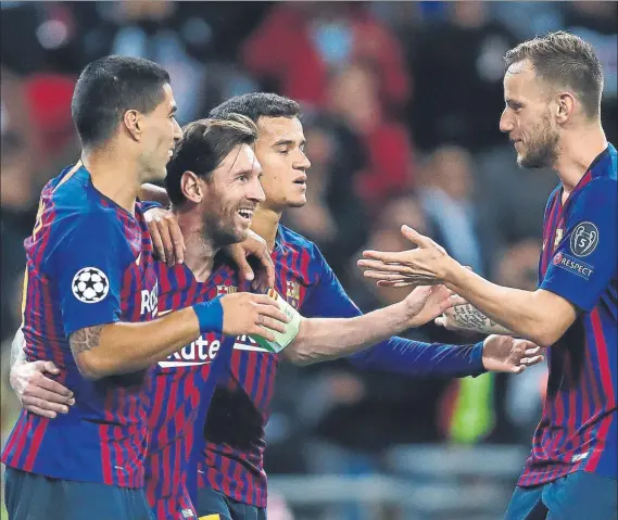  ?? FOTO: GETTY IMAGES ?? Leo Messi, un marciano en Wembley El delantero argentino recibió las felicitaci­ones de Suárez, Alba y Rakitic tras marcar el 1-3 justo después del tanto de Harry Kane