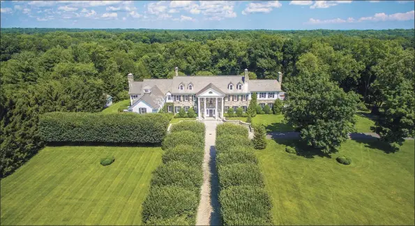  ?? Www.steverossi.net ?? Stone Hill – 435 Round Hill Road – is listed for $28.495 million by Sotheby’s Internatio­nal Realty.