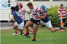  ?? PHOTO: GLEN MCCULLOUGH ?? ALMOST THERE: Toowoomba Rangers centre Lachlan Sperling heads for the try line against Dalby at John Ritter Oval last Saturday.