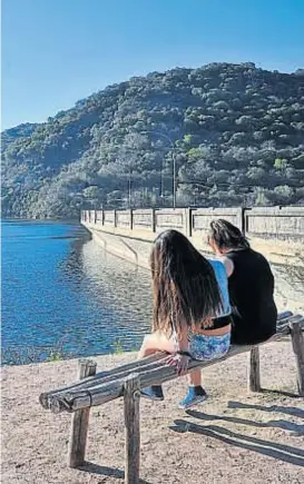  ?? (LA VOZ) ?? La Quebrada, bajo. Ya hay restriccio­nes de agua en Sierras Chicas.