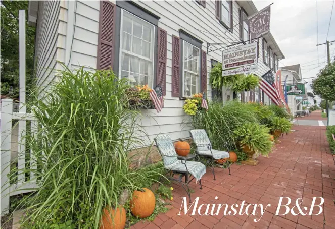  ??  ?? Top: The Mainstay Bed &amp; Breakfast, at 214 W. Main St., Saxonburg, was built in 1835.