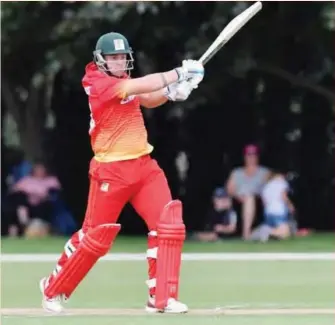  ??  ?? Zimbabwe wicketkeep­er Dane Schadendor­f