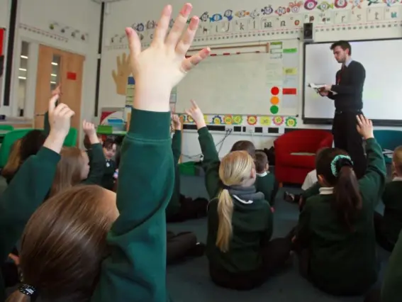  ?? (Getty) ?? Inner London schools face a cash-terms cut in per pupil funding of 2.5 per cent between 2017-18 and 2019-20