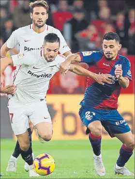  ??  ?? Pablo Sarabia acudió al rescate del Sevilla para lograr la victoria FOTO: EFE