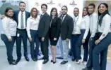  ??  ?? Equipo de trabajo de la nueva sucursal Banesco en Ágora Mall.