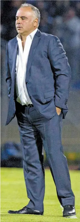  ??  ?? Guillermo Vázquez fue destituido ayer como entrenador de Pumas