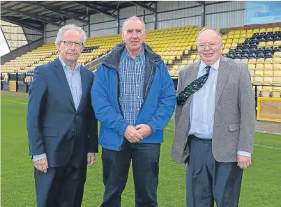  ?? Picture: Steven Brown. ?? Henry McLeish MSP, Allan Duffy of East Fife and Andrew Hutchison, treasurer of Fifers for the Community.
