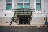  ?? MARTIN DO NASCIMENTO — CALMATTERS ?? The University of California Office of the President offices in downtown Oakland on May 19.