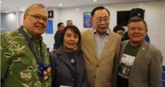  ?? Photo by Milo Brioso ?? DBP OPENING. Sun.Star Baguio publisher Reinaldo Bautista Sr. with wife Divina Bautista join Developmen­t Bank of the Philippine­s(DBP) Chairman Alberto Romulo and Director Rogelio Garcia during the inaugurati­on of DBP Baguio branch at lower Session Road.