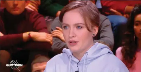  ??  ?? Den 16-årige Mila fra Lyon har udløst et stormvejr i Frankrig med sit angreb på Islam. Foto fra tv-interview