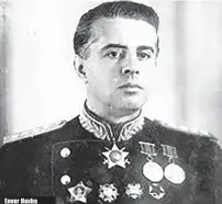  ??  ?? Enver Hoxha
