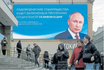  ?? EFE ?? Campaña. Un afiche electrónic­o que promueve el voto a Putin con elogios a los logros en el país.