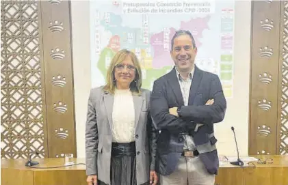  ?? LCB ?? La diputada delegada Francisca Silva y el gerente del consorcio José Antonio Palanco.