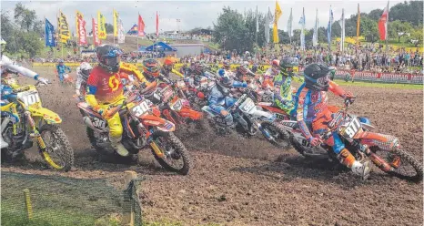  ?? FOTO: SCHWARZ ?? Das „ADAC MX Masters“in Gaildorf hatte in seinen Rennen wieder einiges zu bieten.