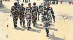  ?? HT PHOTO ?? Border Security Force inspector general Anil Paliwal on a visit to the border outpost in Jaisalmer on Tuesday.