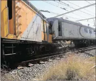  ?? PICTURE: BHEKIKHAYA MABASO ?? OFF-TRACK: The scene where two trains collided in Elandsfont­ein in Ekurhuleni yesterday morning.