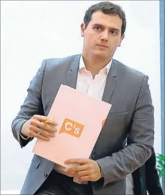  ?? PACO CAMPOS / EFE ?? El líder de Ciudadanos, Albert Rivera, en la sede del partido en Madrid