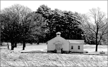  ?? (Submitted photo) ?? Dug Hill Building, which has been used as a school, a church and a community center, as it appeared in the 1970s.