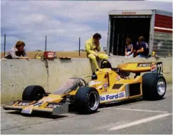  ??  ?? Right: Graham Mcrae and Mcrae GM3 during the 1978 Rothman’s Internatio­nal at Oran Park (photo: Geoff Russell)