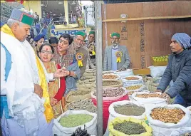  ?? HT PHOTO ?? Governor Acharya Devvrat at the Internatio­nal Lavi fair at Rampur on Saturday.