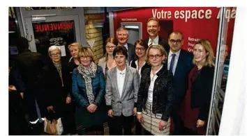  ??  ?? L’inaugurati­on a eu lieu vendredi soir, en présence de la direction et de l’équipe de la nouvelle agence de la Caisse d’Épargne du 31 de la rue Jean Moulin.
