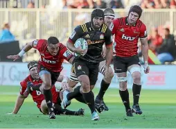  ?? PHOTOSPORT ?? Charlie Ngatai is still another couple of weeks away after injuring his knee against the Crusaders.