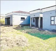  ?? ?? The property sits on ample land allowing future developmen­ts like a rondavel. (R) This house sits on approximat­ely 2 500 square metres and is on Eswatini Nation Land.