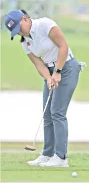  ?? PHOTOGRAPH COURTESY OF PSC ?? RHIANNE Malixi fires a one-under 71 to stalk leader Kaitlyn Schroeder in the second round of the Junior PGA Championsh­ips in Palos Park, Illinois.