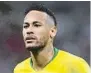  ??  ?? Neymar cayó tras hacerlo Cristiano y Messi. Lo intentó todo, pero Brasil hizo las maletas.