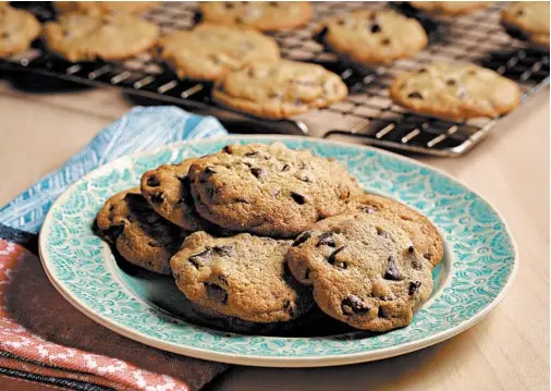  ?? ABEL URIBE/CHICAGO TRIBUNE; SHANNON KINSELLA/FOOD STYLING ?? Tahini chocolate chip cookies, based on a recipe by cookbook author and food writer David Lebovitz, take the flavor of sesame to the sweet side.