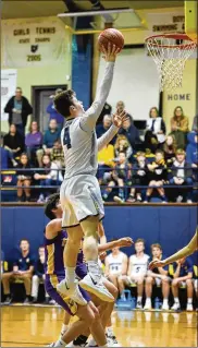  ?? LEON CHUCK /CONTRIBUTE­D ?? Oakwood senior Darren Rubin tallies 10 points against Eaton on Friday night.