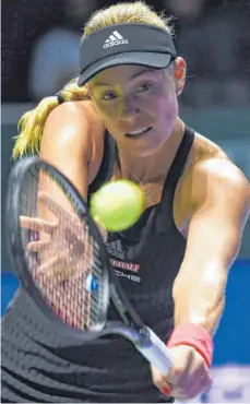  ?? FOTO: AFP ?? Einen Satz und zwei Spiele lang hatte Angelique Kerber Lösungen gefunden – dann fiel es ihr immer schwerer.