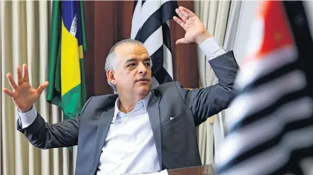  ?? ALEX SILVA/ESTADÃO - 2/4/2018 ?? São Vicente. Márcio França defende programa de alistament­o civil de jovens implantado em sua gestão como prefeito