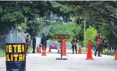  ??  ?? Según Ramón Custodio, las cárceles en batallones son inconstitu­cionales.