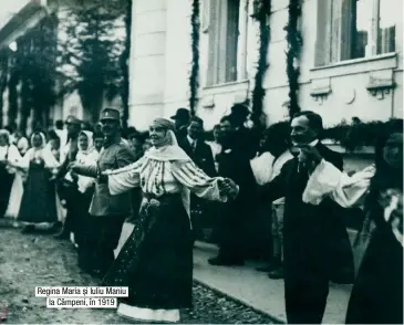  ??  ?? Regina Maria și Iuliu Maniu la Câmpeni, în 1919