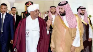  ??  ?? الأمير محمد بن سلمان خلال لقائه الرئيس السوداني