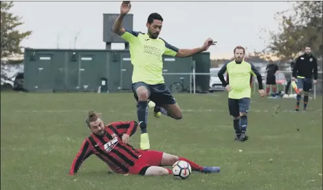  ??  ?? LOOKING TO RETURN ‘HOME’
Harvest (lime green) in Mid-Solent League action at Langstone Harbour in 2019/20