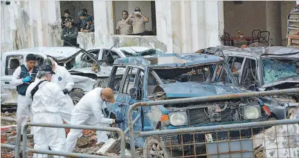  ?? ARCHIVO / EXPRESO ?? Atentado. La madrugada del 27 de enero pasado un coche bomba explotó y destrozó el destacamen­to policial de San Lorenzo en Esmeraldas.