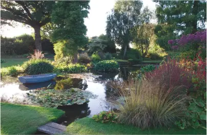  ??  ?? How it should be done: the Water Garden at the Beth Chatto Gardens at Colchester, Essex