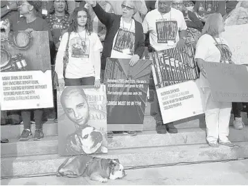  ?? PHOTOS BY SKYLER SWISHER/ SOUTH FLORIDA SUN SENTINEL ?? Advocacy groups have flocked to Tallahasse­e filled with hope that lawmakers will embrace criminal justice reform efforts.