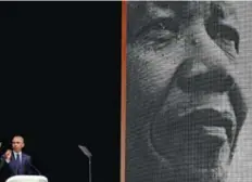  ??  ?? HOMENAJE. Ante 15 mil personas, Obama destacó el legado de Mandela.