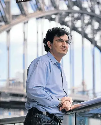  ?? Picture: Twitter ?? Munjed al Muderis fled Iraq in 1999, aged 27. He returned as a famous physician.