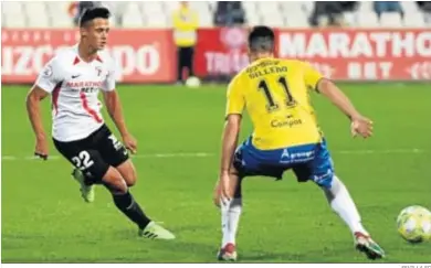  ?? SEVILLA FC ?? Javi Pérez, en un partido con el Sevilla Atlético.