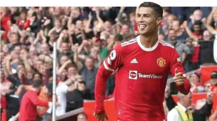  ??  ?? Cristiano Ronaldo tenta amanhã o terceiro jogo consecutiv­o a marcar pelo Manchester United.