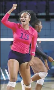  ?? Luis Sinco Los Angeles Times ?? IDARA AKPAKPA’S performanc­e on the court hasn’t been affected by her singing before matches.