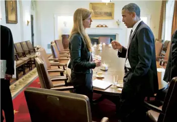  ??  ?? Talking to Obama in a scene from The Final Year