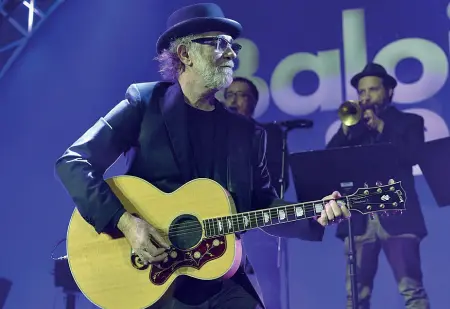  ??  ?? Arrivederc­i Francesco De Gregori ha posticipat­o il concerto di Roncade