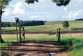  ?? FOTO: PETER ADERNE, FSE ?? ’n Deel van die hoëpotensi­aal-landbougro­nd in die Groter Lakenvlei beskermde gebied, waar ’n deurslagge­wende uitspraak onlangs beslis het dat die Minister van Minerale Hulpbronne ’n appèl, wat reeds sedert 2013 sloer, moet afhandel.